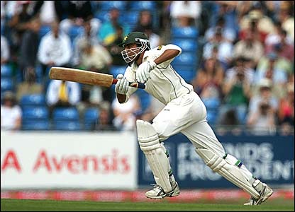_41978062_younis416.jpg