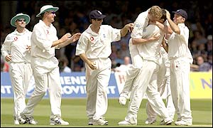 _38161158_jones300as.jpg