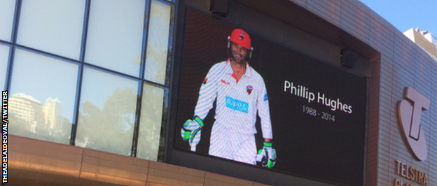 _79306609_adelaideoval_tributes.png