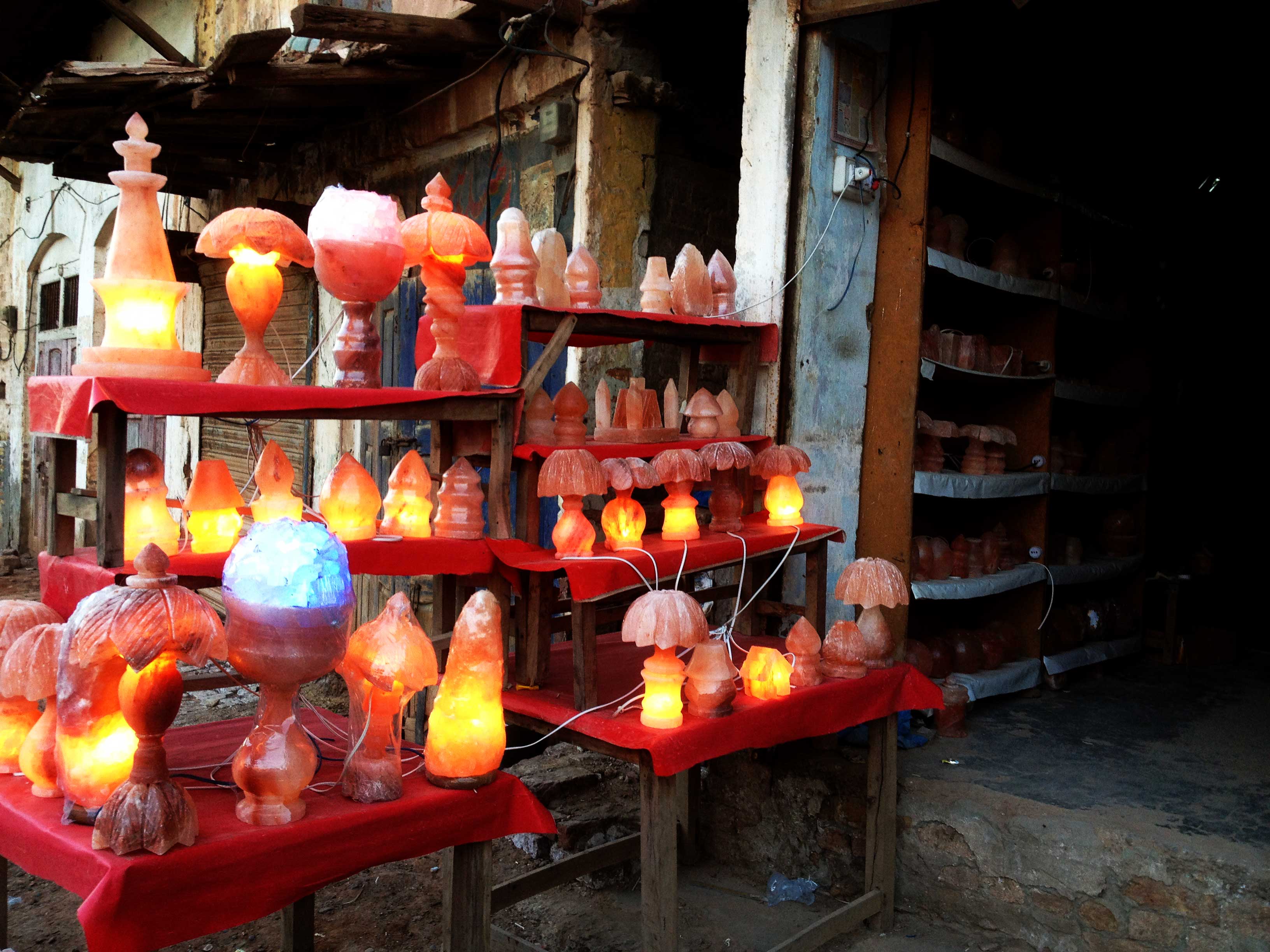 souvenir-shop-khewrasaltmine.jpg