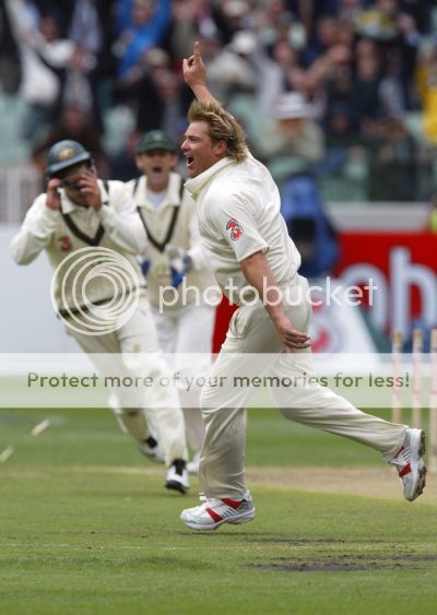 warne-wheels-away-becoming-first-bowler-reach-700-wickets-during-first-day-fourth-ashes_zpssb35qf7z.jpg