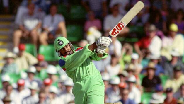 Pakistan-batsman-Ramiz-Raja-hits-out.jpg